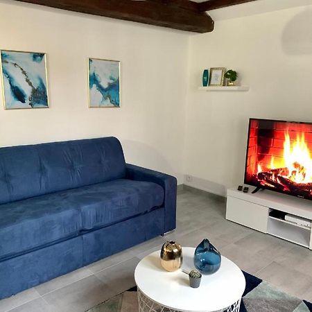 Appartement Les Bleuets - Centre Ville De Saumur Esterno foto